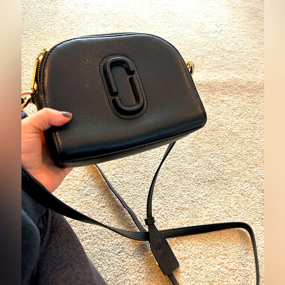 Black Marc Jacobs crossbody bag. Never used! Have to many black bags!